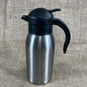*Oggi Stainless Steel Carafe